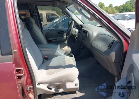 2003 Ford F-150 Lariat/Xlt from USA, damaged, VIN 1FTRW08L93KB70001